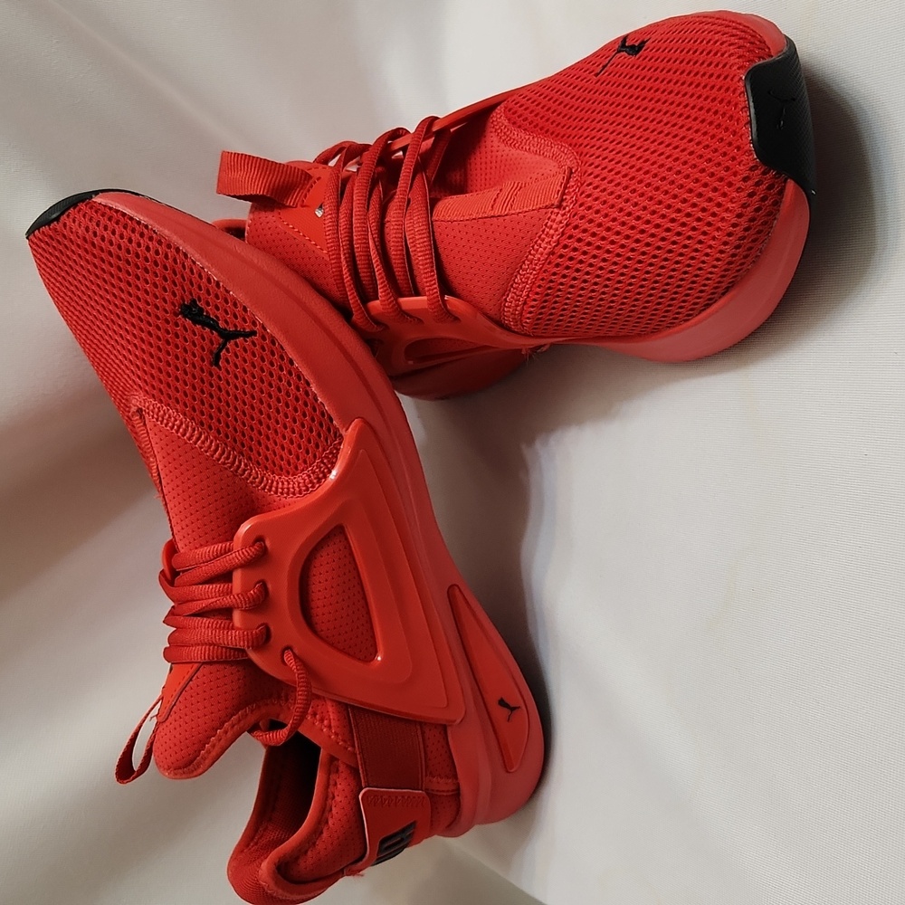 Puma Softride Enzo Evolve Running Athletic Sneakers (M Size 9)
